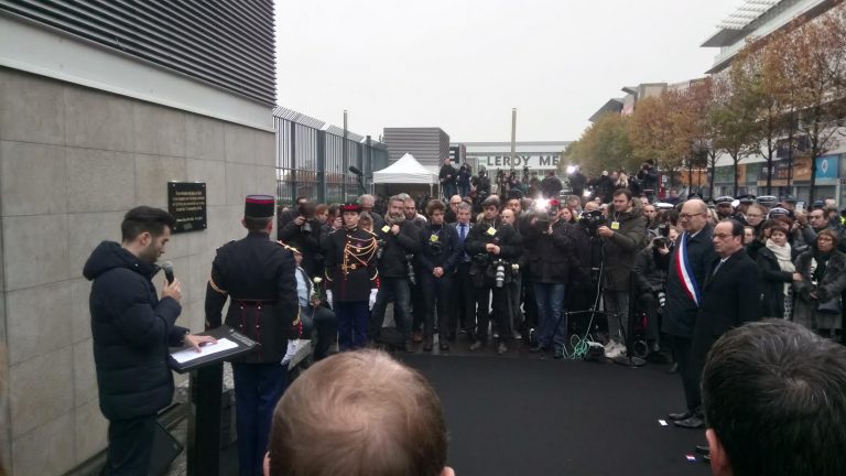 HOMMAGE AUX VICTIMES DES ATTENTATS DU 13 Novembre 2015, par Michael DIAS “Aujourd’hui, trop souvent, les débats divisent, exacerbent les différences, faisant croire aux plus naïfs que c’est par l’exclusion des uns que l’on trouvera notre salut”
