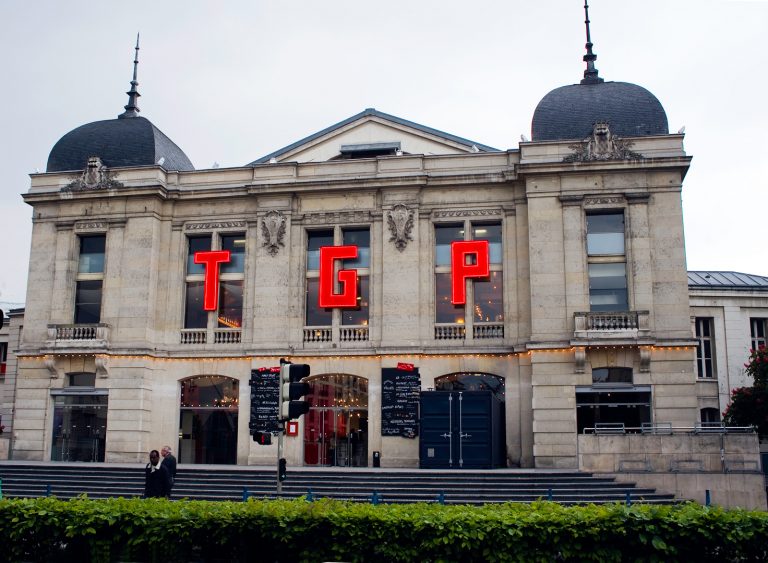 L’insertion au cœur de la rénovation de la signalétique du Théâtre Gérard Philippe de Saint-Denis……