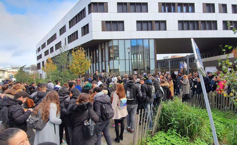 Une situation catastrophique préparée minutieuse par l’ancien ministre de l’éducation qui s’est comportée en fossoyeur du droit à l’éducation des enfants, particulièrement ceux des quartiers populaires.