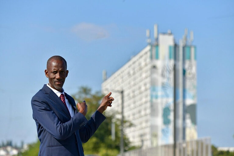 Bally Bagayoko - LFI Saint Denis - Cité Fauvettes